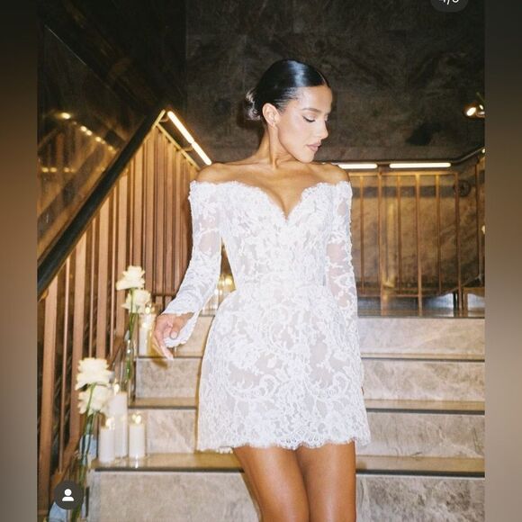 Alin LeKal Wedding Bridal Elegant White Lace Off-Shoulder Party Dress - Picture 3 of 16